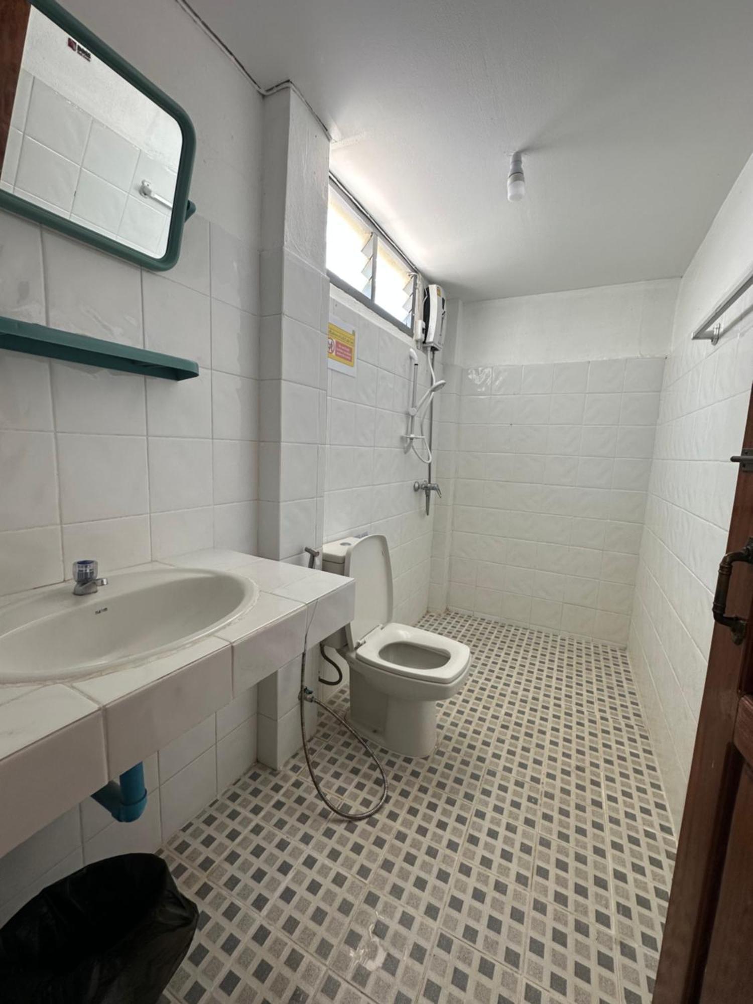 Thadan Guest House Ban Houayxay Exterior photo