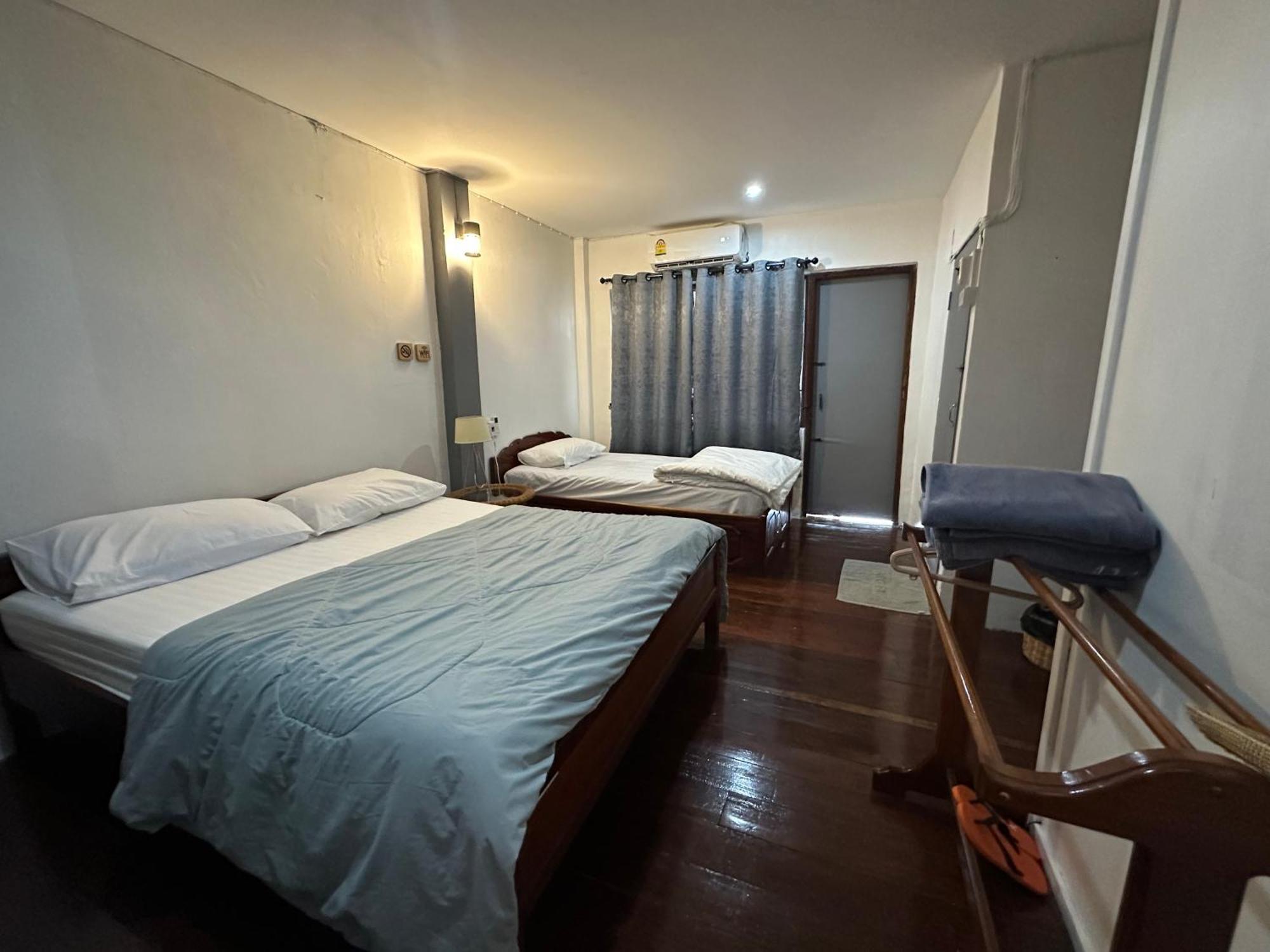 Thadan Guest House Ban Houayxay Exterior photo